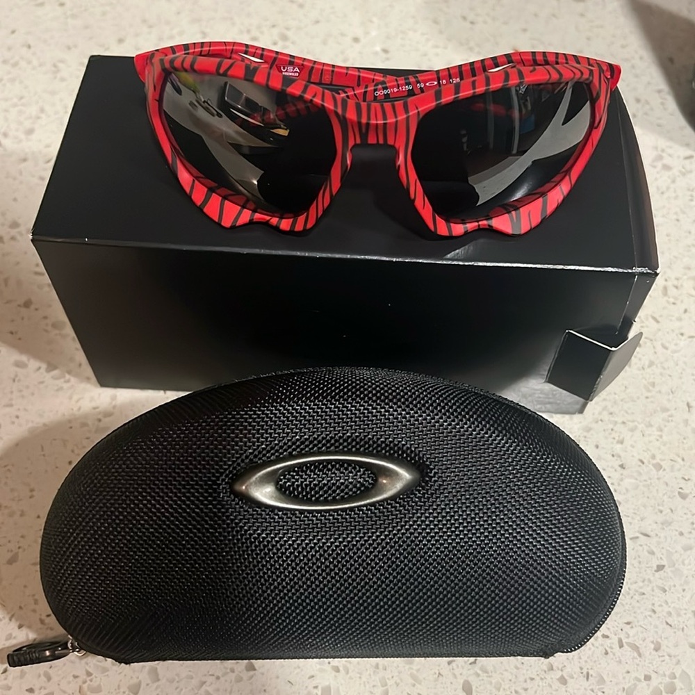 Oakley Plazma red tiger glassses